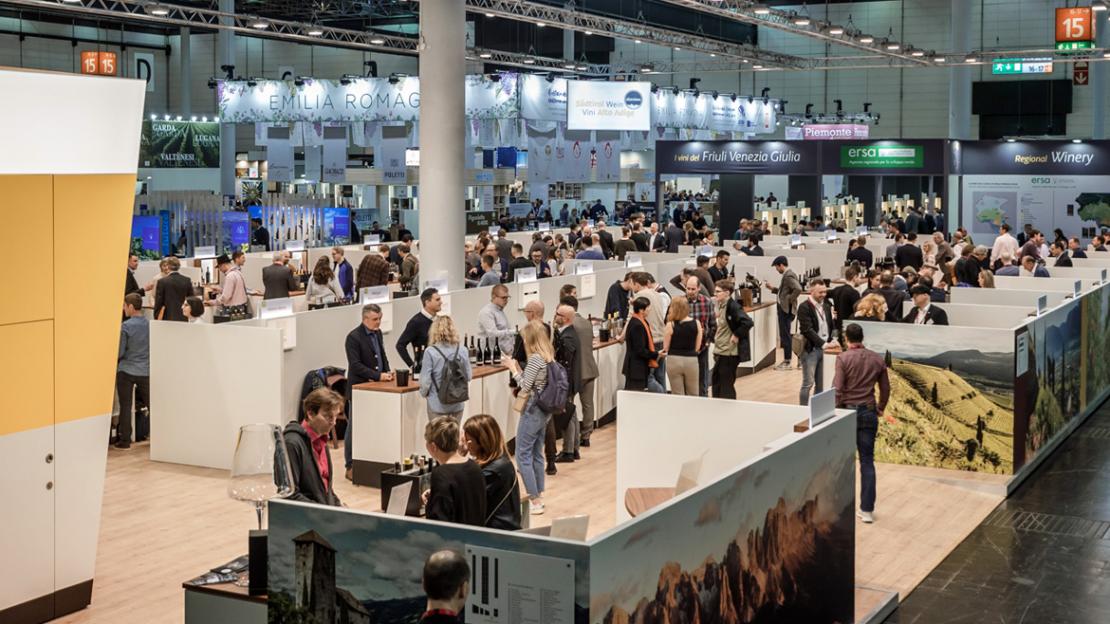 Nello stand collettivo hanno esposto i propri vini ben 38 produttori altoatesini